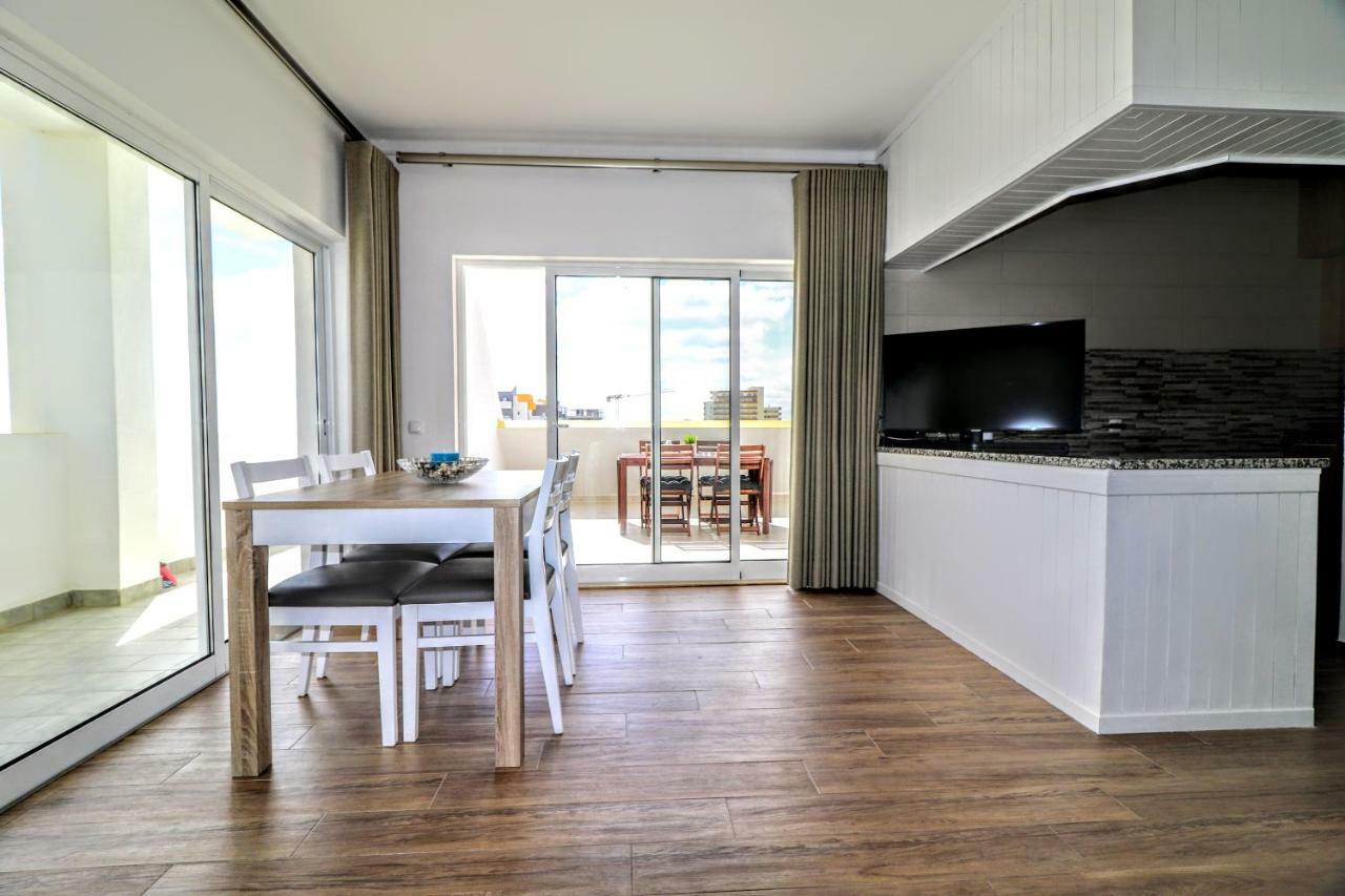 Apartamento By The Sea - Sea View Torres Portimão Exterior foto